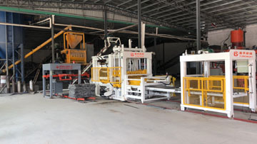 PC磚、透水磚生產(chǎn)現(xiàn)場